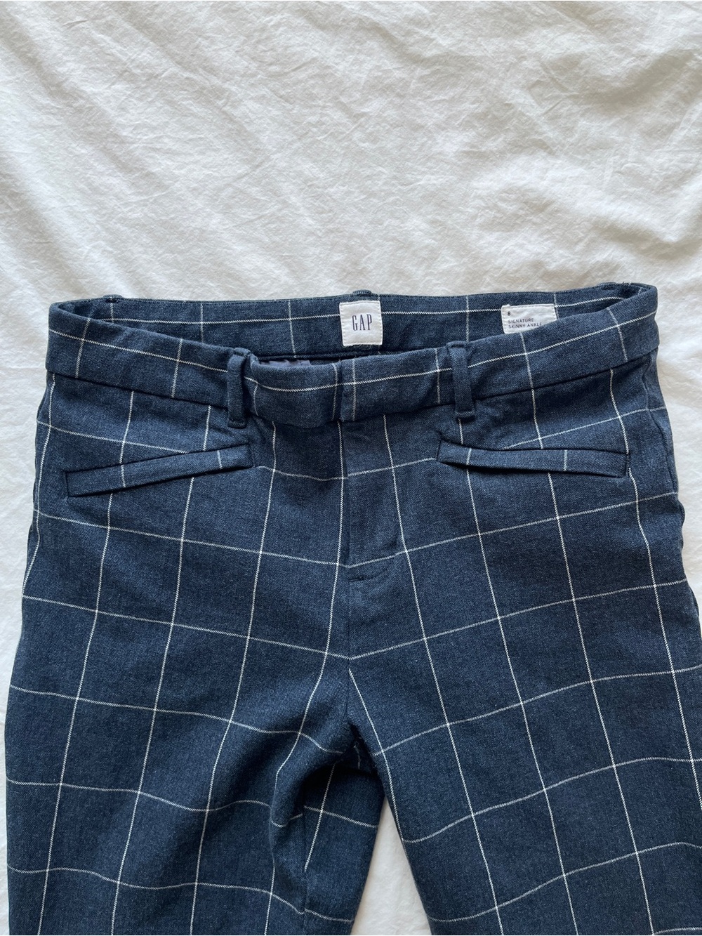GAP signature skinny ankle pants size 8  Navy Windowpane, good for work!